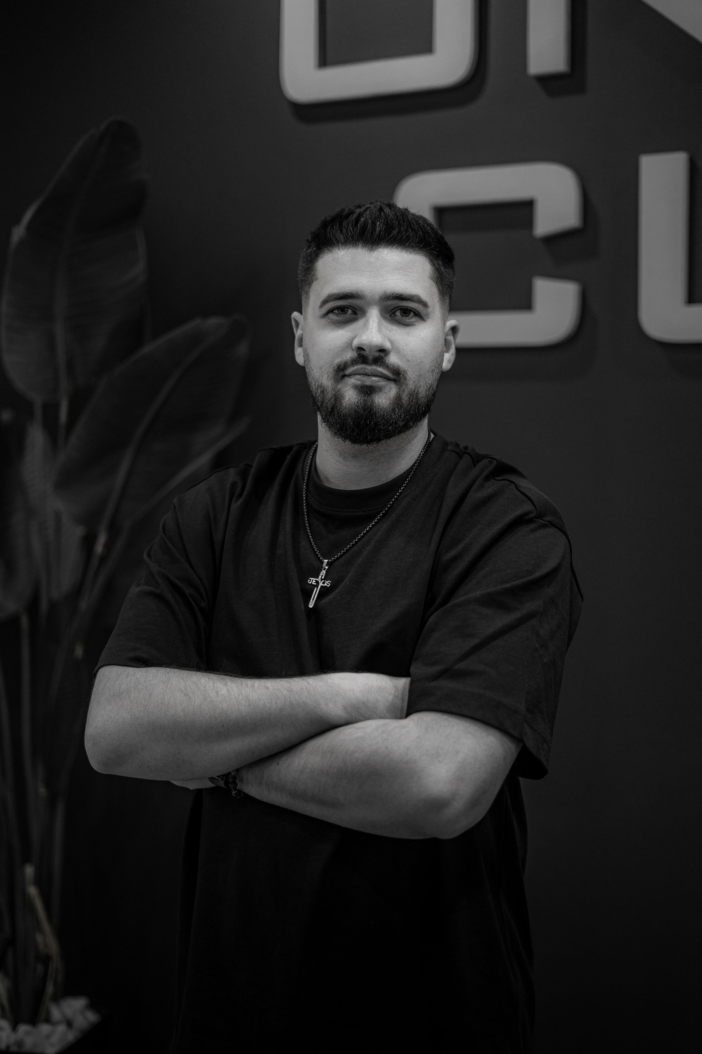 Samuel Moldovan, barber ONYX | CUT din Targu Mures.